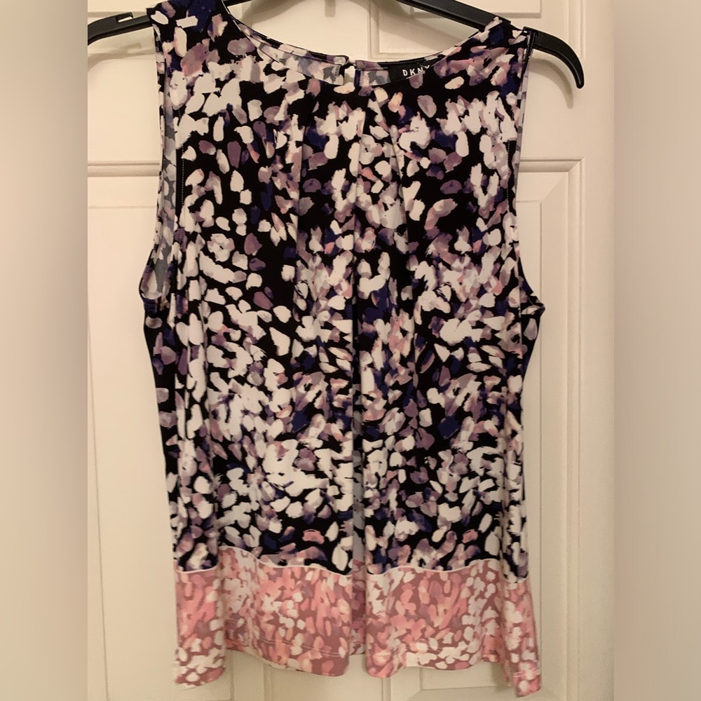 DKNY Large purple floral print tank, NWT